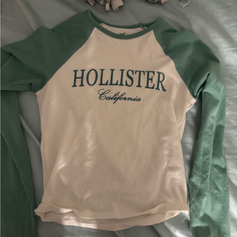 Hollister Teal and Cream Logo Shirt